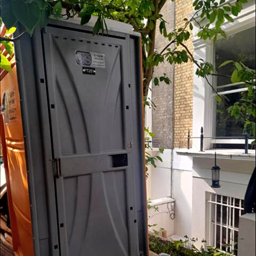 Construction Toilets Etoilets