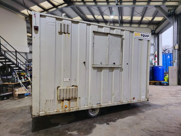 welfare unit - side